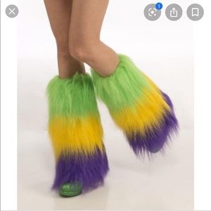 Fur leg warmers (Mardi Gras)